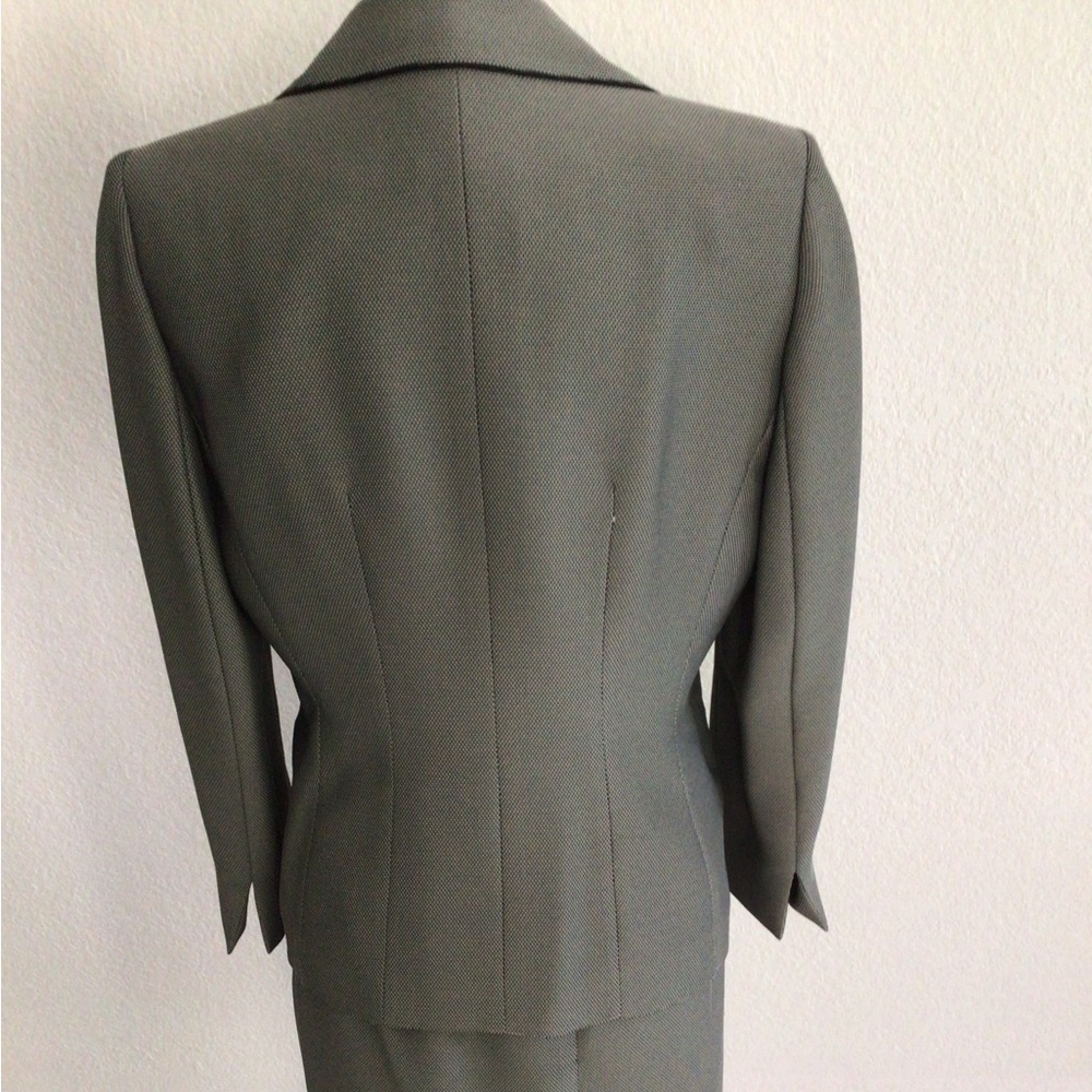 Kasper Black and White Women's Suit Set - Picture 7 of 7